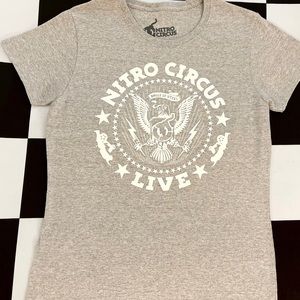 NWT Nitro Circus Live! Juniors top Med